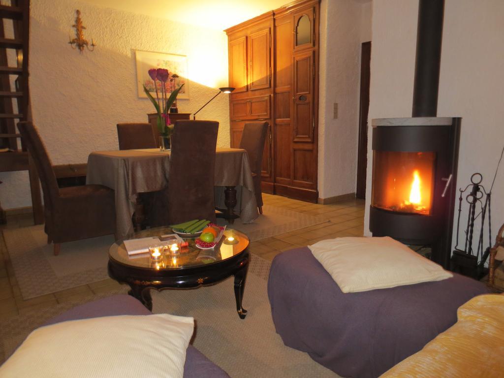 Hotel Les Ardillieres Du Pont D'Oye Habay-la-Neuve Rom bilde